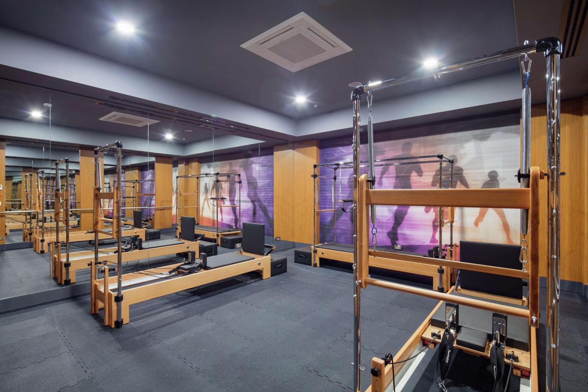 더블트리 바이 힐튼 안탈야 시티 센터 안탈리아 외부 사진 Pilates studio